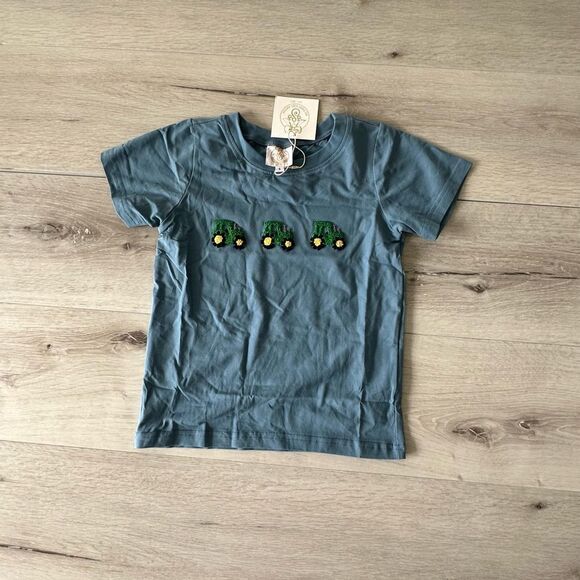 Southern Sass Smocks Tractor French Knot
Shirt Blue 5 NWT‎ IN PACKAGING - Picture 4 of 6